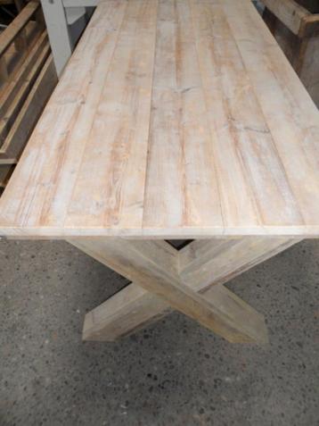 Tuintafel Bryoni met kruispoot OP MAAT GEMAAKT STEIGERHOUT beschikbaar voor biedingen