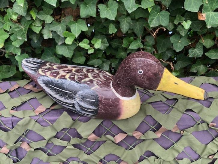 Te koop: Bruine houten lokeend, Antiek en Kunst, Kunst | Beelden en Houtsnijwerken, Ophalen of Verzenden