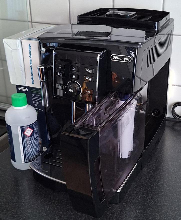 Volautomatische koffiemachine DeLonghi, Witgoed en Apparatuur, Koffiezetapparaten, Zo goed als nieuw, Gemalen koffie, Koffiebonen