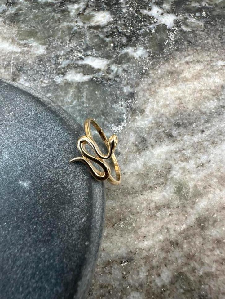 18K Gouden Slangen Ring, Sieraden, Tassen en Uiterlijk, Ringen, Nieuw, Dame, Goud, Ophalen of Verzenden