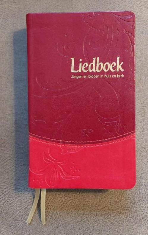 Liedboek zingen en bidden in huis en kerk  (rood kunstleer), Boeken, Godsdienst en Theologie, Zo goed als nieuw, Christendom | Protestants