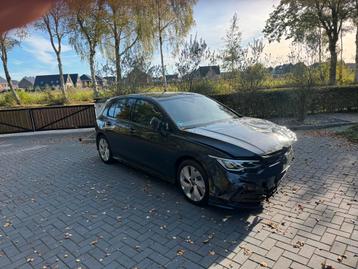 Volkswagen Golf 8 DSG 1.5eTSI R-Line IQLight Camera 2024 BTW beschikbaar voor biedingen