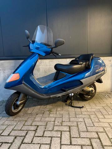 Hexagon 125cc beschikbaar voor biedingen