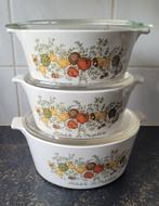 Vintage Pyrex 'L'Echalote La Marjolaine' Pannenset, Ophalen of Verzenden, Gebruikt, Glas, Pannenset