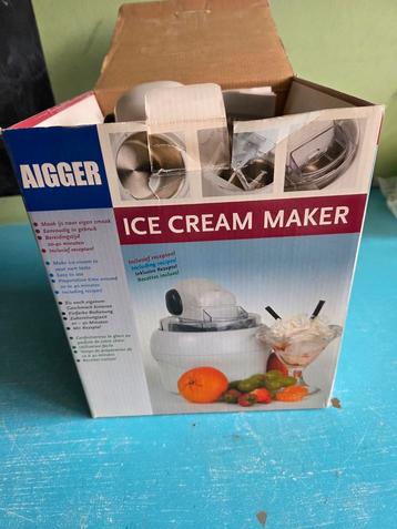 Aigerr Ijsmachine - Maak je eigen ijs! beschikbaar voor biedingen