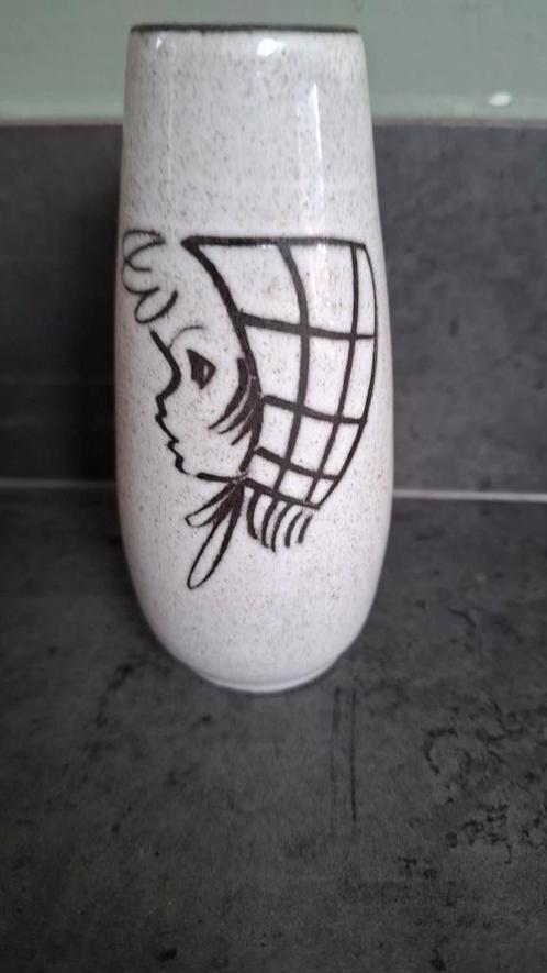 Vintage vaasje van Boonstra met meisjeshoofd, Antiek en Kunst, Antiek | Vazen, Ophalen of Verzenden