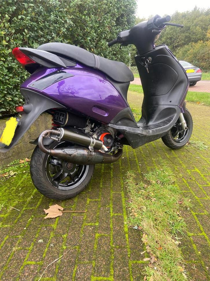 Zip 70cc MK2 LC Brom, Fietsen en Brommers, Scooters | Piaggio, Zo goed als nieuw, Zip, Tweetakt, Ophalen