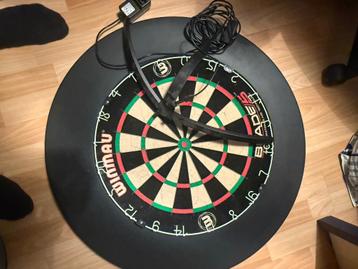 Complete dart set te koop beschikbaar voor biedingen
