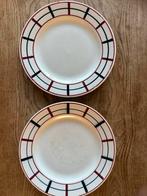 Twee Franse dinerborden met rood-wit-blauwe versiering, Huis en Inrichting, Keuken | Servies, Ophalen of Verzenden, Zo goed als nieuw