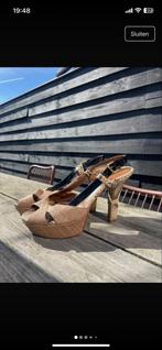 •Dolce&Gabanna leren pumps maat 40•, Dolce & Gabbana, Bruin, Ophalen of Verzenden, Zo goed als nieuw