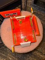 LEGO voetbalstadion / superveel onderdelen, Kinderen en Baby's, Speelgoed | Duplo en Lego, Ophalen of Verzenden, Zo goed als nieuw