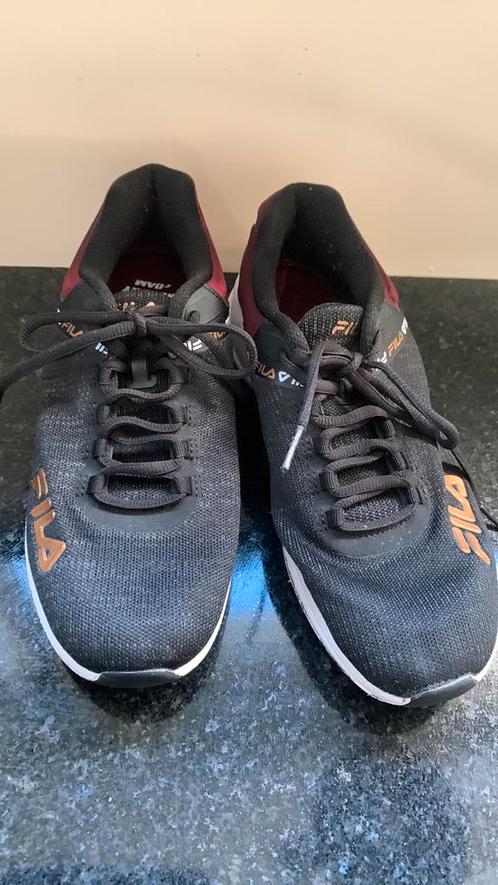 Fila Sneakers zgan Sportschoenen maat 40, Sport en Fitness, Loopsport en Atletiek, Zo goed als nieuw, Hardloopschoenen, Hardlopen
