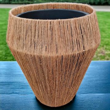 Plantenbak trendy van Vase the World, bruin gevlochten