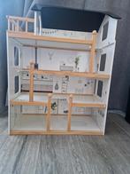 XL Houten Poppenhuis Petite Amélie - La maison d'Amélie, Kinderen en Baby's, Ophalen of Verzenden, Zo goed als nieuw, Poppenhuis