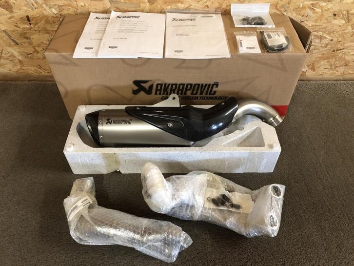 Akrapovic Kit Evolution Line uitlaatsysteem KTM 790 Duke R, Motoren, Onderdelen | Overige, Nieuw, Verzenden