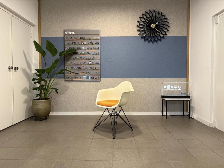 Vitra | Eames | DAR | Zwart – Geel Zitkussen | 5x, Huis en Inrichting, Stoelen, Gebruikt, Vijf, Zes of meer stoelen, Kunststof