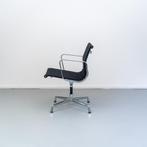 16x Vitra Eames EA 108 Zwart Hopsak - Chroom, Ophalen of Verzenden, Zo goed als nieuw, Zwart, Metaal