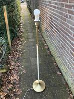 Lamp IKEA FLYGHÖJD beige bijna nieuw (zonder kap), Ophalen, Messing/Beige, Zo goed als nieuw, 75 cm of meer