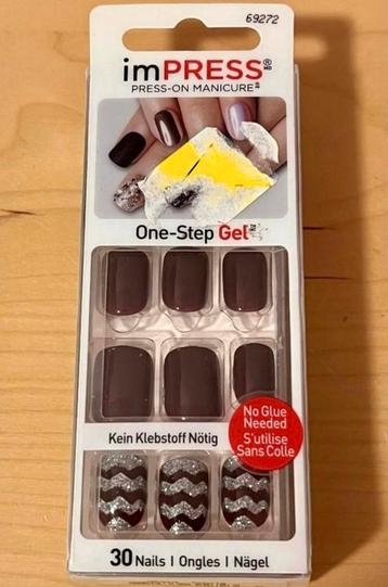 One- Step Gel nagels beschikbaar voor biedingen
