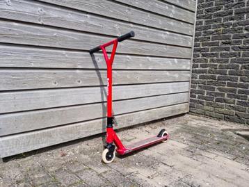 Step JD Bug Extreme MS118Y Rood + Oxelo Helm beschikbaar voor biedingen