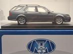 1:18 Saab 9-5 Sportcombi – 2006 – Titan Grijs – Incl. Vitrin, Overige merken, Auto, ., Nieuw