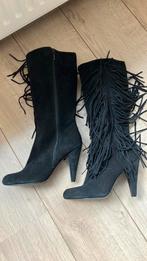 Zara Basic zwarte suède nieuwe laars met franje mt 38, Ophalen of Verzenden, Zo goed als nieuw, Zwart, Hoge laarzen