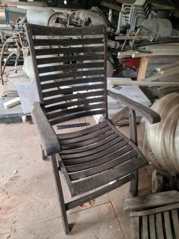 2 Hardhouten Tuinstoelen Queen's Teak beschikbaar voor biedingen
