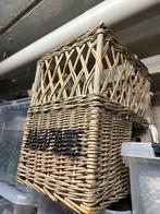 Trap mand, Ophalen, Zo goed als nieuw, Rond, Riet