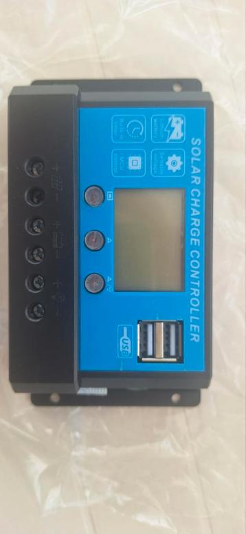 Nieuwe solar laadregelaar 12/24 volt  beschikbaar voor biedingen
