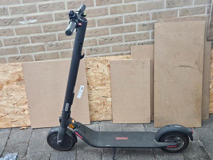 Segway elektrische step, Fietsen en Brommers, Steps, Zo goed als nieuw, Elektrische step (E-scooter), Ophalen