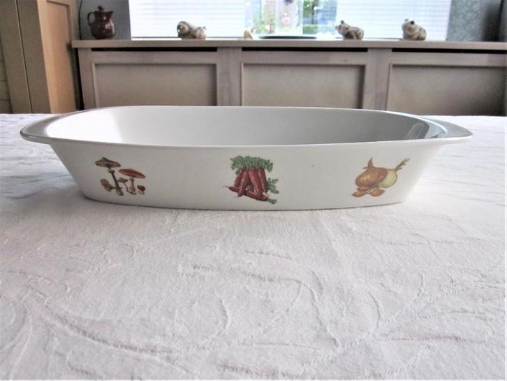P.Regout ovenschaal voor Blue Band D36cm bij 19cm H5cm, Huis en Inrichting, Keuken | Servies, Zo goed als nieuw, Schaal of Schalen
