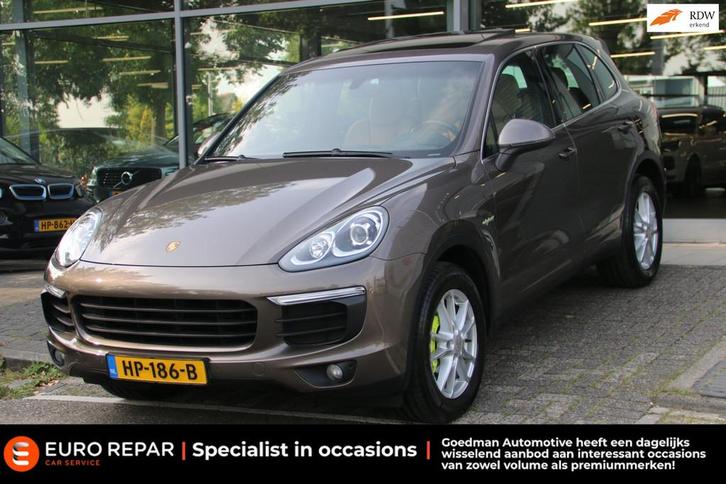 Porsche Cayenne 3.0 S E-Hybrid DEALER OND NL-AUTO PANO-DAK!, Auto's, Porsche, Bedrijf, Te koop, Cayenne, 360° camera, 4x4, ABS
