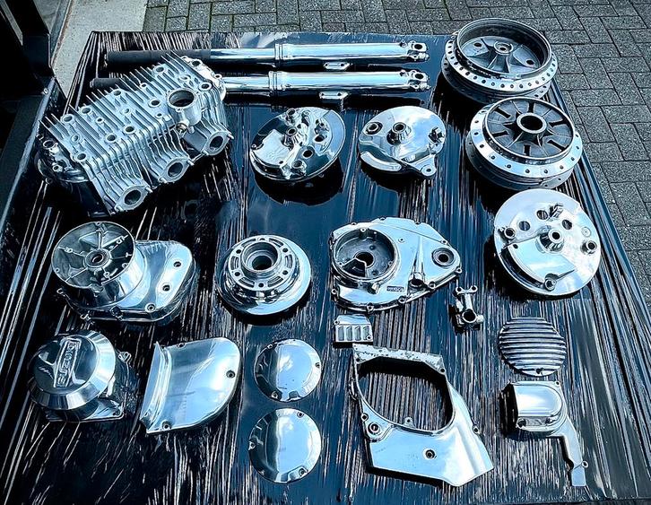 Motor en auto onderdelen restauratiewerk /Polijsten /Stralen, Diensten en Vakmensen, Auto en Motor | Schadeherstellers en Spuiterijen