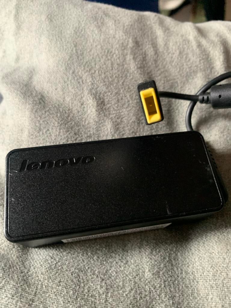 Originele Lenovo Adapter - Goede Staat, Ophalen of Verzenden, Zo goed als nieuw