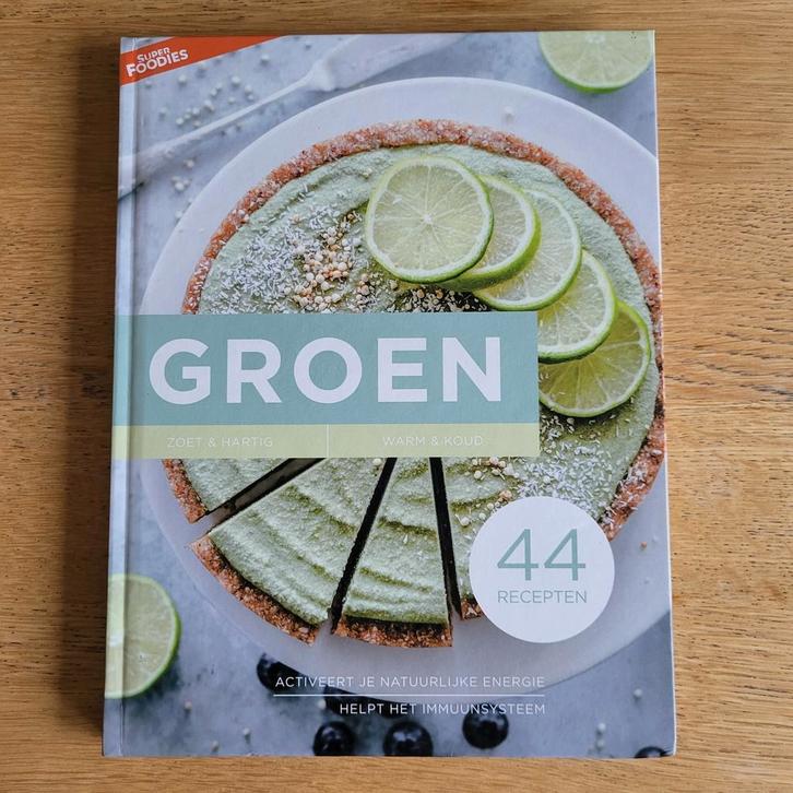 Groen: Zoet & Hartig, Warm & Koud - Superfoodies Kookboek, Boeken, Kookboeken, Ophalen of Verzenden