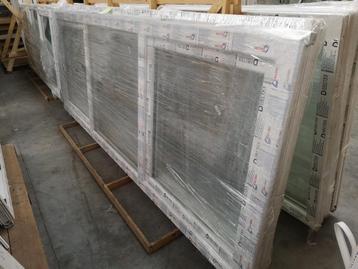 Kunststof kozijn 300 x 110 dk-v-dk intrekprofiel RAL 9016 beschikbaar voor biedingen