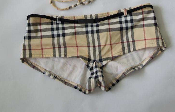 Burberry 2 Bikini Broekjes, Kleding | Dames, Badmode en Zwemkleding, Zo goed als nieuw, Bikini, Zwart, Ophalen of Verzenden