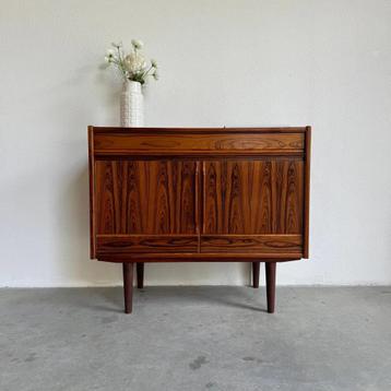 VINTAGE | SIDEBOARD | PALISSANDER | DEENS | KASTJE beschikbaar voor biedingen