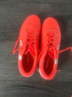 Voetbalschoenen, Sport en Fitness, Voetbal, Ophalen, Zo goed als nieuw, Bal
