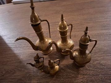 Vintage messing theepotten / kannen - set van 5 beschikbaar voor biedingen
