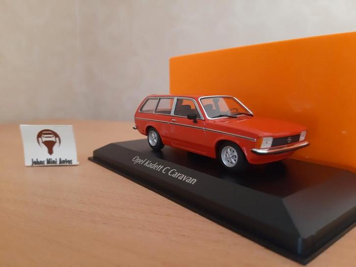 Opel Kadett C Caravan L 1978 rood van Maxichamps 1:43, Hobby en Vrije tijd, Modelauto's | 1:43, Nieuw, Auto, Overige merken, Ophalen of Verzenden