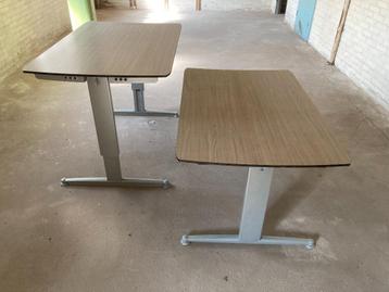 Zeer solide bureau - 2 stuks - 80 x 120 cm