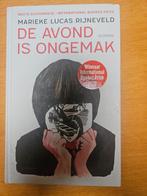 Marieke Lucas Rijneveld - De avond is ongemak, Boeken, Literatuur, Marieke Lucas Rijneveld, Ophalen of Verzenden, Zo goed als nieuw