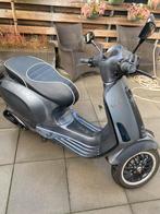 Vespa sprint grijs 80cc 2017, Fietsen en Brommers, Gebruikt, Overige modellen, Ophalen of Verzenden, Maximaal 25 km/u
