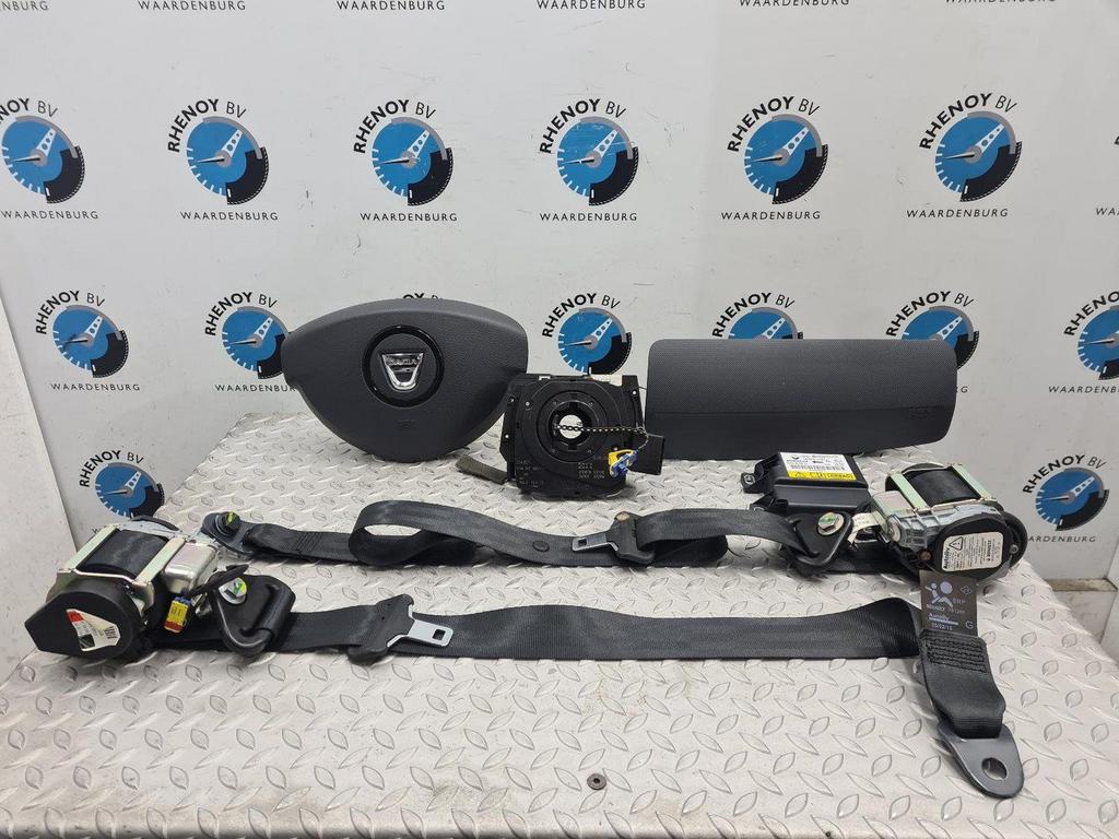DACIA DUSTER AIRBAG SET 2011, Ophalen of Verzenden, Gebruikt, Stiba lid