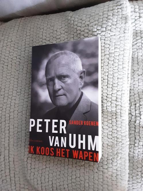 S.Koenen& Peter van Uhm-----Ik koos het wapen, Boeken, Literatuur, Zo goed als nieuw, Nederland, Ophalen of Verzenden