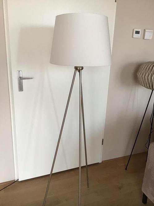 Staande vloerlamp, driepoot, Huis en Inrichting, Lampen | Vloerlampen, Gebruikt, 150 tot 200 cm, Ophalen