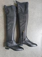Massimo Dutti zwarte leren overknee laarzen maat 37, Kleding | Dames, Schoenen, Hoge laarzen, Massimo Dutti, Zwart, Ophalen of Verzenden