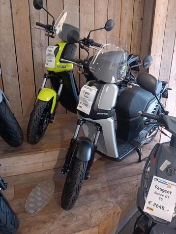 Nieuwe Fantic Issimo Elektrische Scooter.   beschikbaar voor biedingen