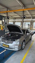 Cadillac STS 4.6 V8 AUT 2005 Grijs, Auto's, Automaat, 1807 kg, 1928 kg, Sedan